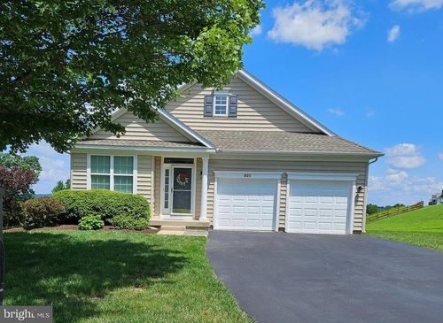 521 Gilmer Rd, COATESVILLE, PA, 19320-2065 | Card Image