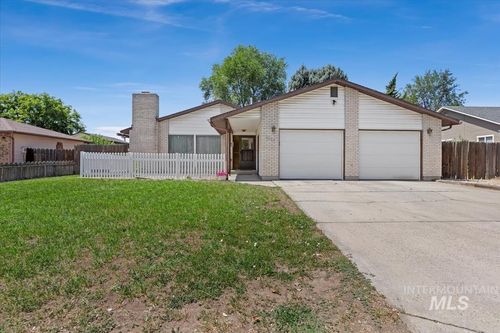 2305 S Quicksilver St, Boise, ID, 83705-3775 | Card Image