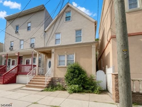 71 Honiss St, Belleville, NJ, 07109-1051 | Card Image