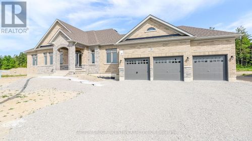 28 Cottonwood Street, Springwater (Anten Mills), ON, L9X2E5 | Card Image