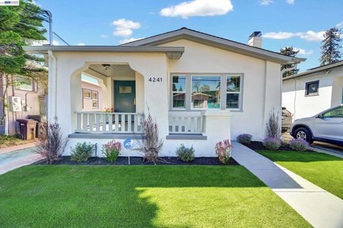 4241 Suter St, Oakland, CA, 94619-1832 | Card Image