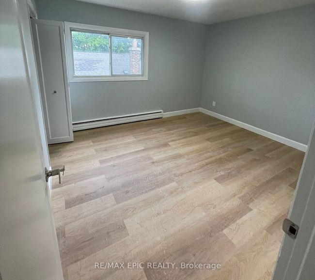 4 - 569 Dufferin Ave, Home with 3 bedrooms, 1 bathrooms and 1 parking in London ON | Image 6