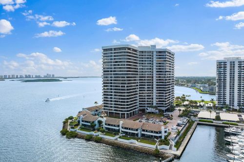 apt-457-100 Lakeshore Dr, North Palm Beach, FL, 33408-3658 | Card Image