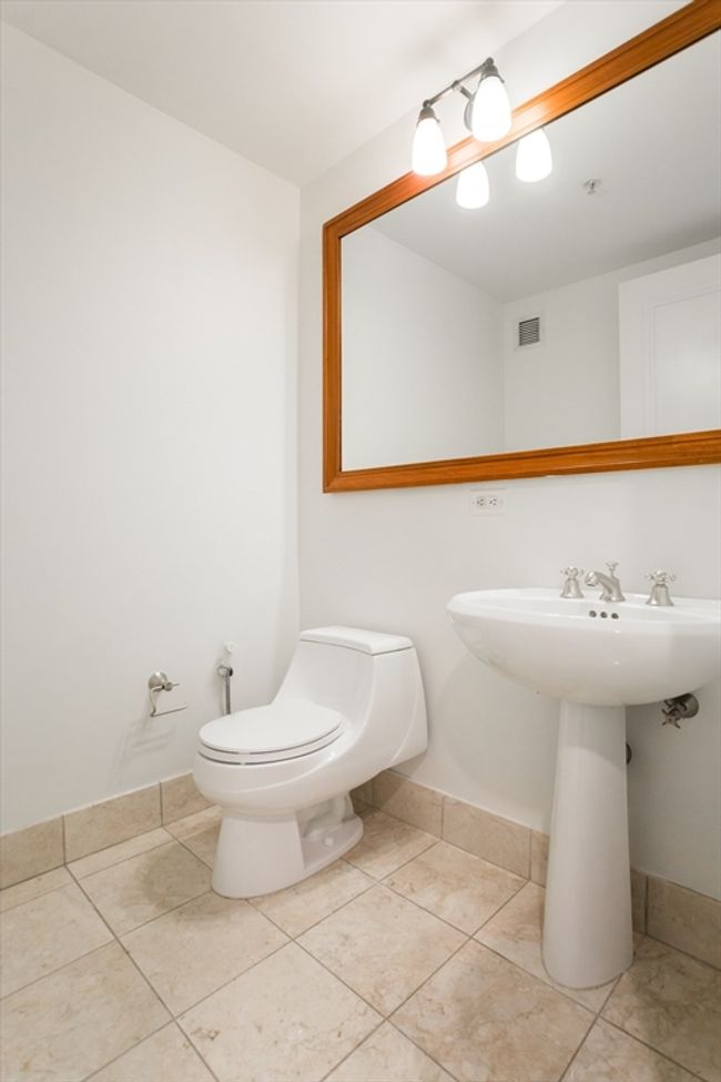 APT-11G - 1 Avery St, Condo with 2 bedrooms, 3 bathrooms and null parking in Boston MA | Image 7