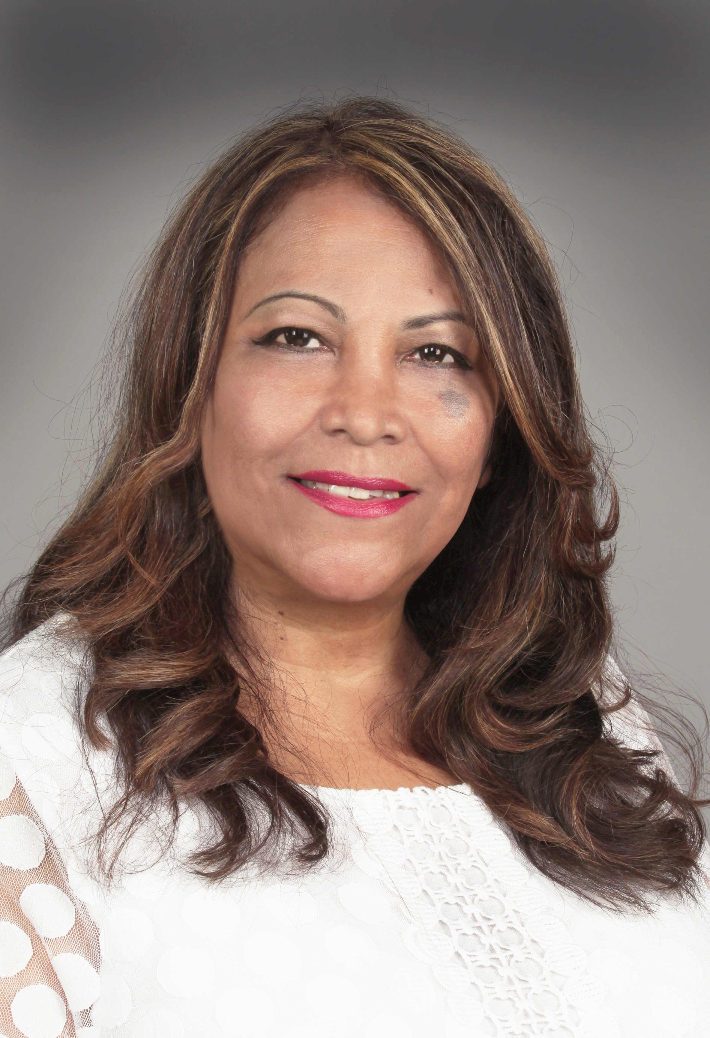 Renata Salas-Ghione