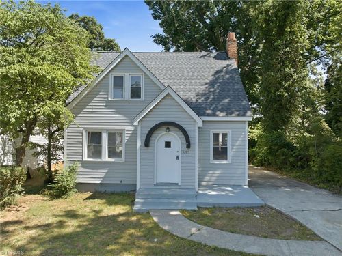 1207 Day Pl, High Point, NC, 27260-4017 | Card Image