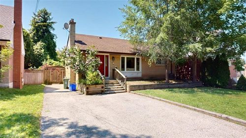 56 Lower Horning Rd, Hamilton, ON, L8S3G3 | Card Image