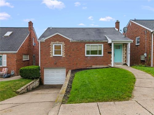 3418 Dauphin Ave, Brentwood, PA, 15227 | Card Image