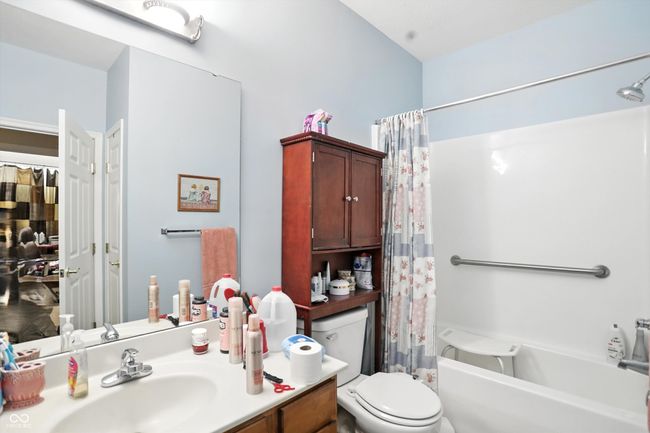 102B - 17233 Gunther Blvd, Condo with 2 bedrooms, 2 bathrooms and null parking in Westfield IN | Image 12
