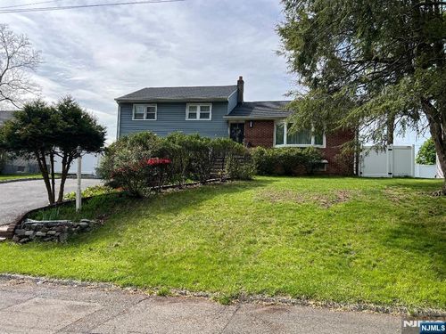 275 Glen Ave, Dumont, NJ, 07628-2735 | Card Image
