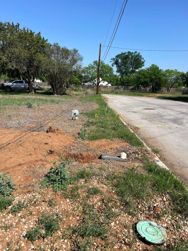 609 E Main St, Home with 0 bedrooms, 0 bathrooms and null parking in Llano TX | Image 23