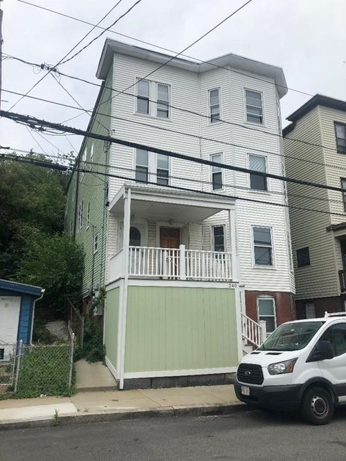 3-240 Leyden St, Boston, MA, 02128-3931 | Card Image