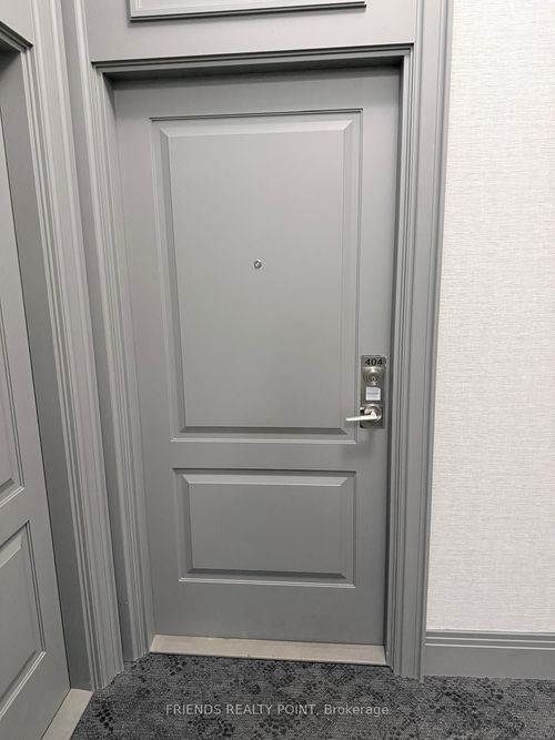 404-30 Elm Dr W, Mississauga, ON, L5B0N6 | Card Image