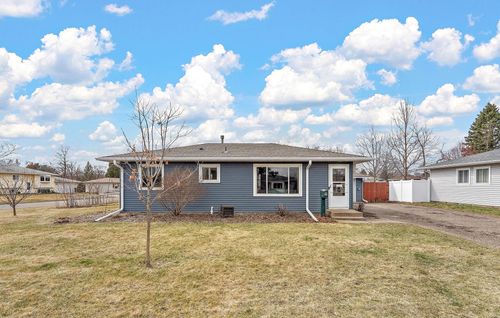 7077 Delaney Ave, Inver Grove Heights, MN, 55076-2655 | Card Image