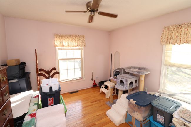 10585 Highway 25 E, House other with 3 bedrooms, 2 bathrooms and 2 parking in Hartsville TN | Image 22