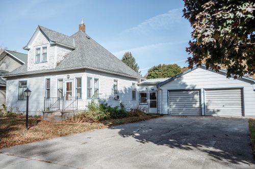 31 Apple St W, Trimont, MN, 56176-4003 | Card Image