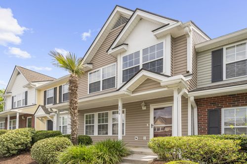 136 Macy Cir, Goose Creek, SC, 29445-6661 | Card Image