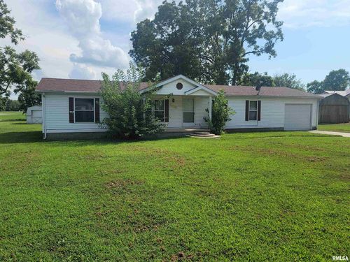 405 E Fayette Ave, Patoka, IL, 62875-1190 | Card Image