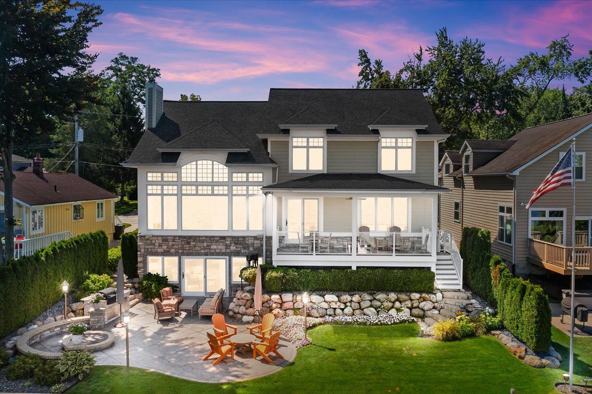 Skusa Dr, Brighton, MI 48116