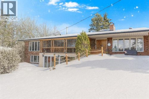 24157 Meadow Dr, Calgary, AB, T3R1A8 | Card Image