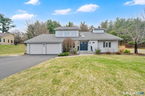 56 Falcon Ln, Glastonbury, CT, 06033-2730 | Card Image