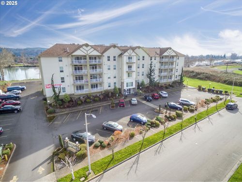209-1548 River Rd, Longview, WA, 98632-3293 | Card Image