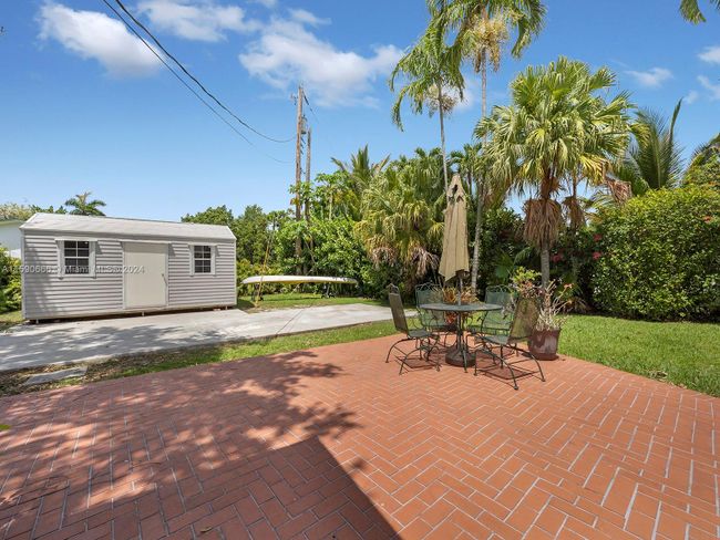 9860 Sw 140th St, House other with 4 bedrooms, 3 bathrooms and null parking in Miami FL | Image 28