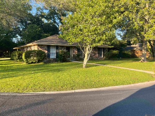 292 Halfway Tree Rd, Baton Rouge, LA, 70810-4001 | Card Image