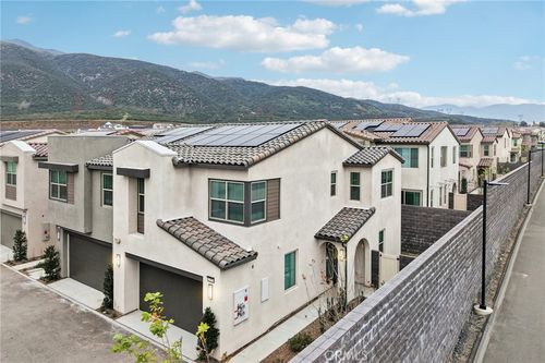 15909 Blue Copper Way, Fontana, CA, 92336-5578 | Card Image