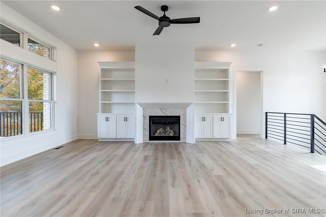 2034 Andres Way, Home with 5 bedrooms, 4 bathrooms and null parking in Floyds Knobs IN | Image 11