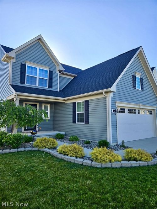 2091 Farroni Dr, Willoughby, OH, 44094-7187 | Card Image
