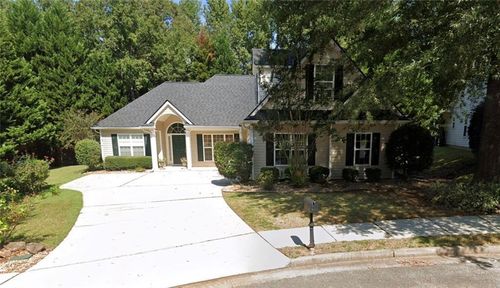 100 Avondale Cir, Newnan, GA, 30265-5533 | Card Image