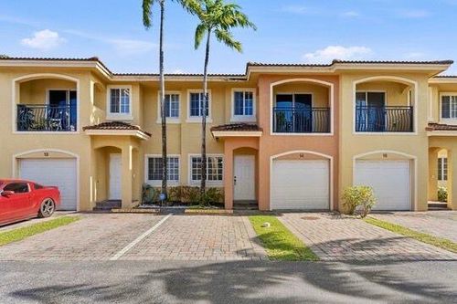14-330 Sw 2nd Ave, Hallandale Beach, FL, 33009-6341 | Card Image