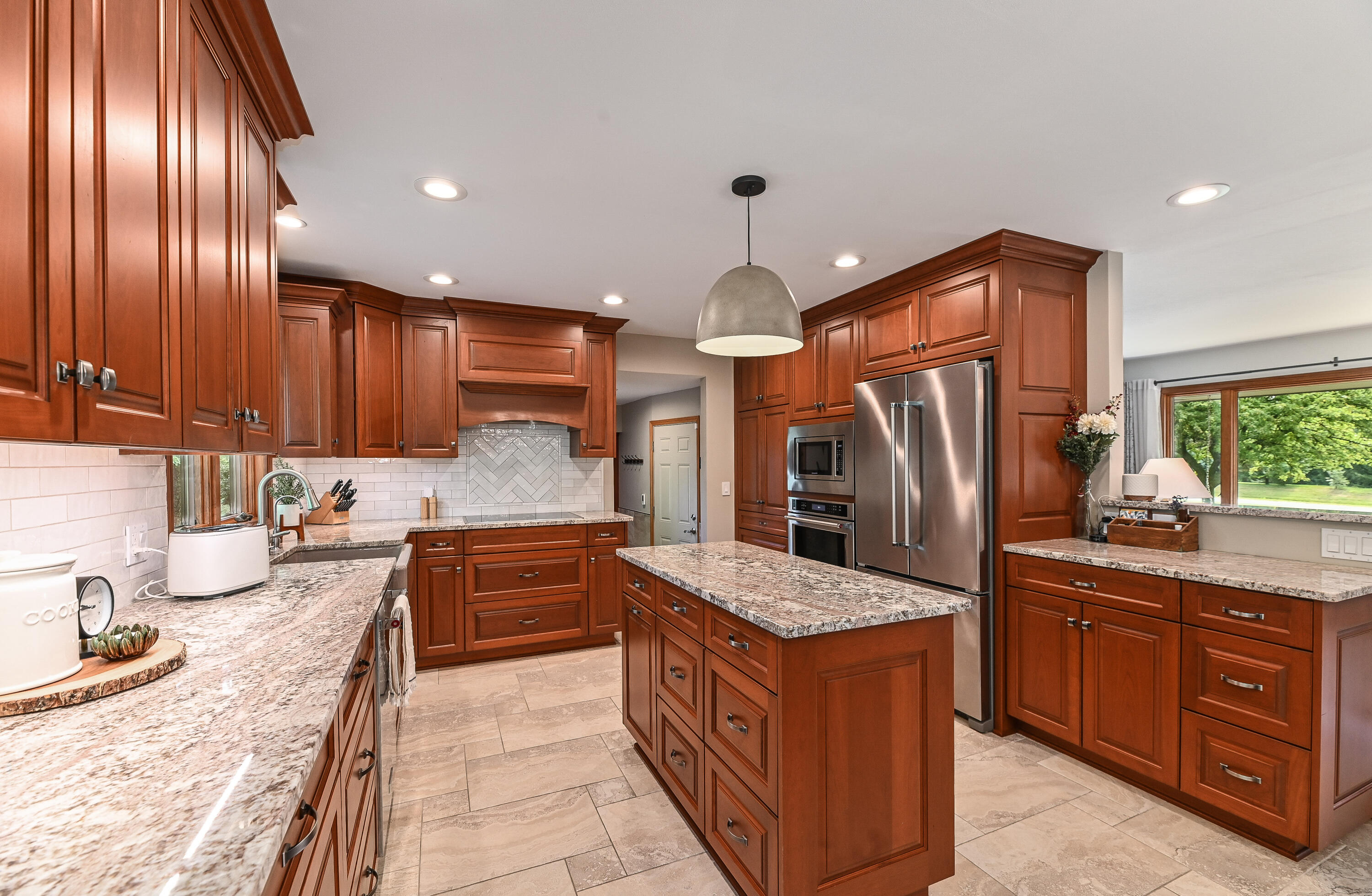 4474 Plantation Way, For Sale in Barton Zoocasa
