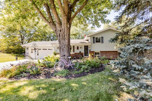 327 Wakefield Downs, Wales, WI, 53183-9424 | Card Image