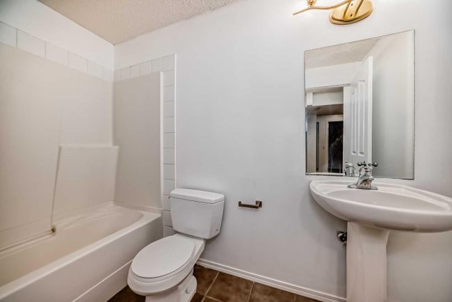 407 Bridlewood Avenue Sw, Home with 6 bedrooms, 3 bathrooms and 4 parking in Calgary AB | Image 23
