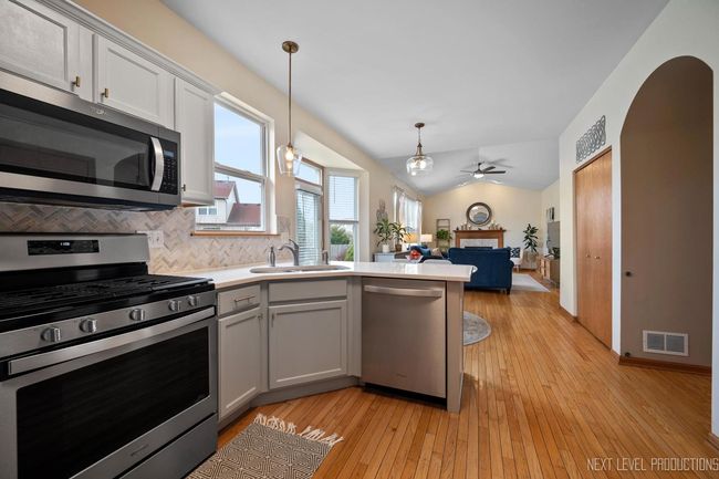207 E Park Ave, House other with 3 bedrooms, 4 bathrooms and 2 parking in Sugar Grove IL | Image 9