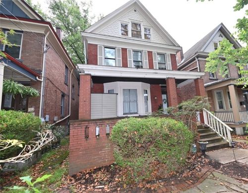 125 Lincoln Ave, Swissvale, PA, 15218-1621 | Card Image