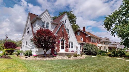 528 Maplewood St, Willard, OH, 44890-1535 | Card Image