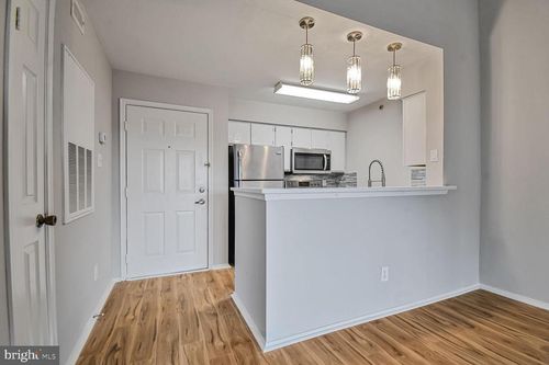 apt-4163-3307 Wyndham Cir, ALEXANDRIA, VA, 22302-4304 | Card Image