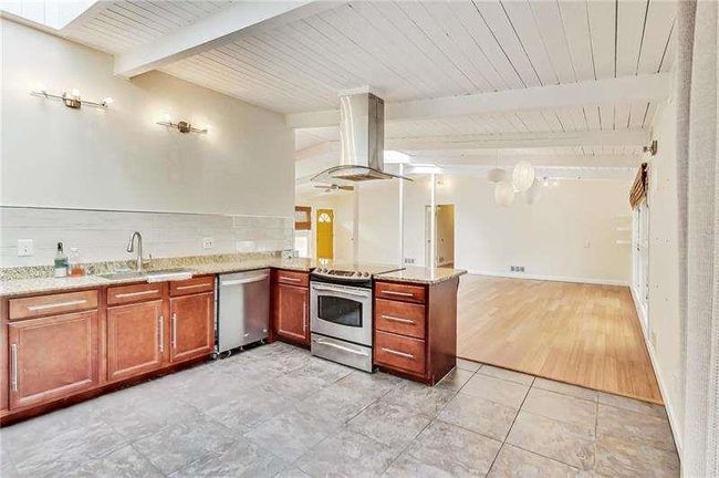3121 Lynnray Dr, House other with 3 bedrooms, 2 bathrooms and 2 parking in Doraville GA | Image 14