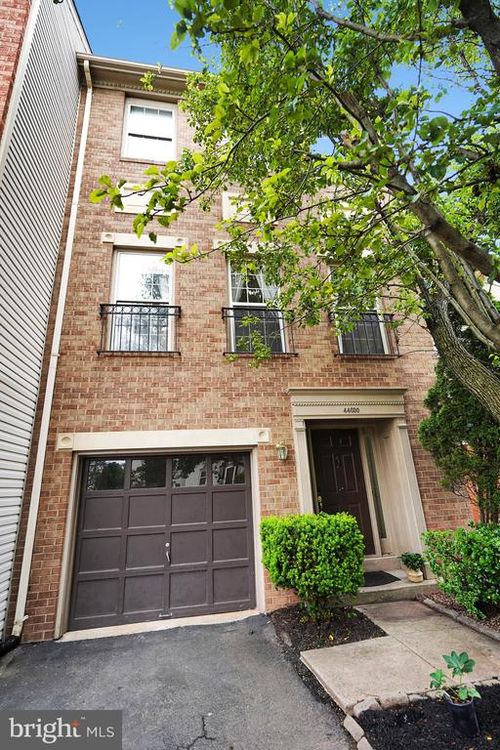 44030 Gala Cir, ASHBURN, VA, 20147-3341 | Card Image