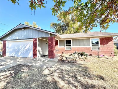 4611 S Bahama Avenue W, House other with 3 bedrooms, 1 bathrooms and null parking in Sand Springs OK | Image 1