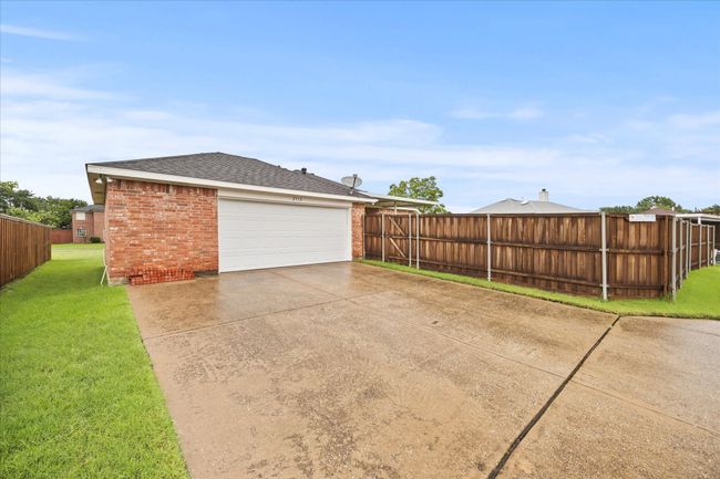 2918 Beau Dr, House other with 3 bedrooms, 2 bathrooms and null parking in Mesquite TX | Image 28
