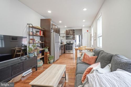 1722 Wylie St, PHILADELPHIA, PA, 19130-2871 | Card Image