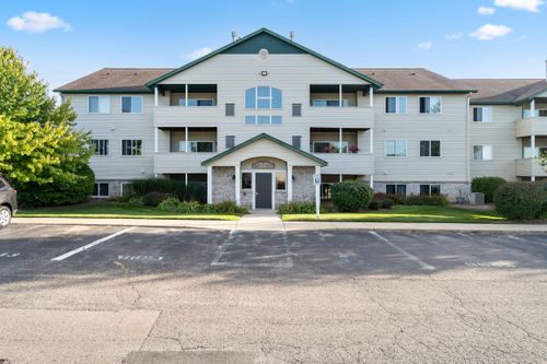 8603 S Jasonville Ct Se, Caledonia, MI, 49316-7807 | Card Image
