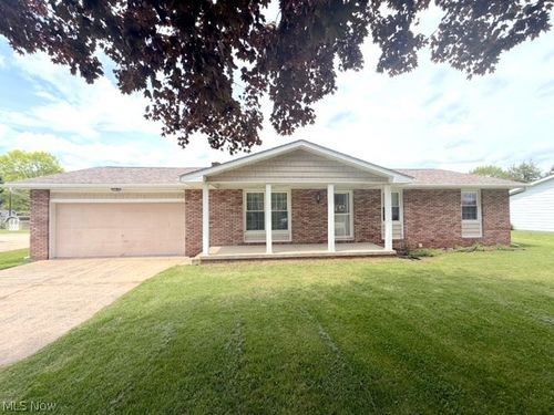 1172 2nd Street Sw, New Philadelphia, OH, 44663 | Card Image