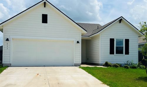 111 Cold Spring Loop, Bastrop, TX, 78602-2216 | Card Image