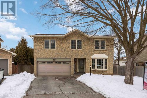 5 Jansen Crt, Whitby, ON, L1N6V4 | Card Image