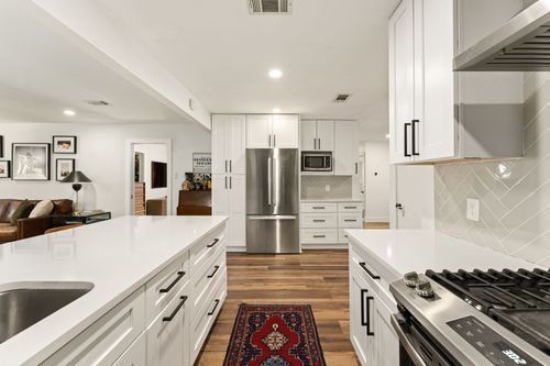 5905 Leisure Run Rd, Austin, TX, 78745-3924 | Card Image